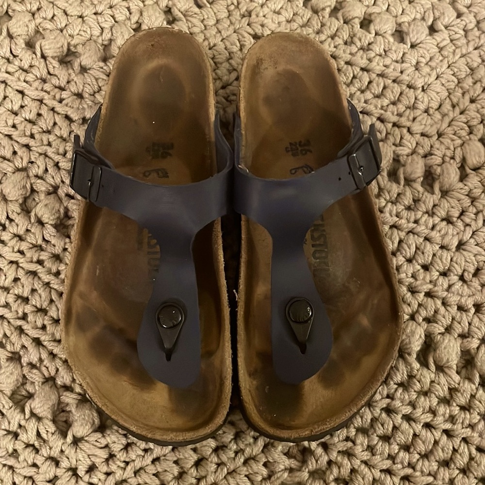 Navy leather Birkenstock “flip flops” size 36